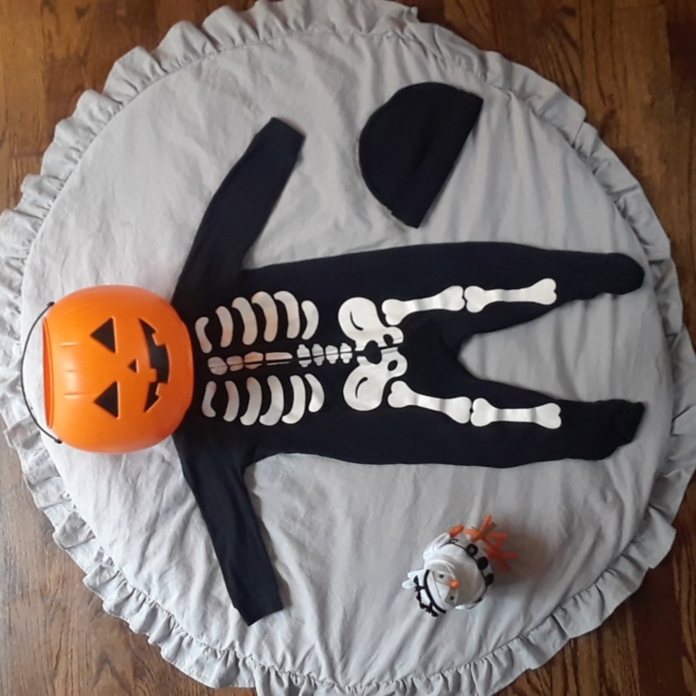 Halloween pajamas - 18 months